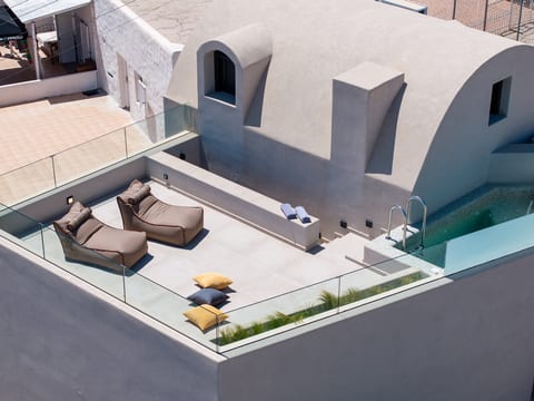 White Orchid Boutique Apartments | 3 | Rooftop Mini Pool