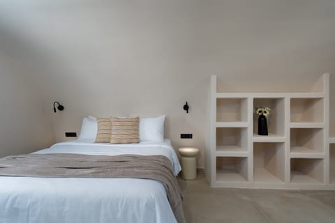 White Orchid Boutique Apartments | 3 | Rooftop Mini Pool