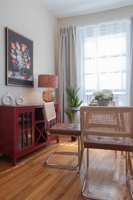 *Bright 2BR apt - 2 blocks to Central PARK West* - New York
