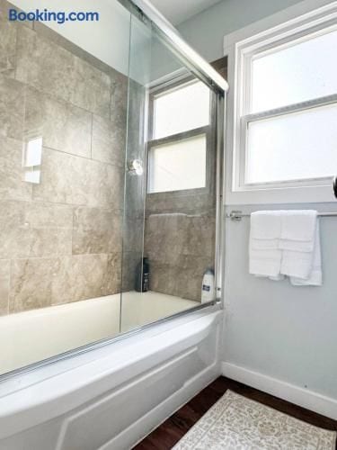 Central Studio | Haynie's Corner Arts District Apt - Evansville