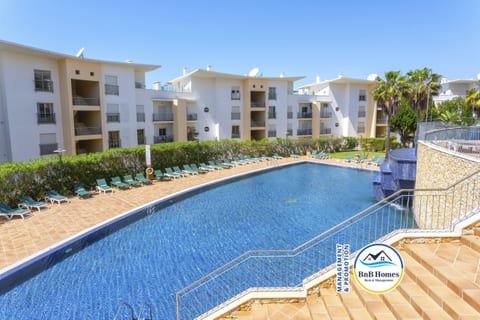 BnB Homes Eco Apartment with terrace & Swim pools