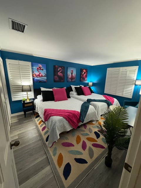 IMG Academy, Heated Pool, Huge Game Room & Golf! image 4