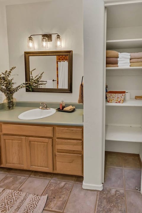 Pet-Friendly Casa Sol • Sonoran Desert Stay