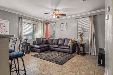Entire Home in Avondale Arizona, 3BR & 2.5BR