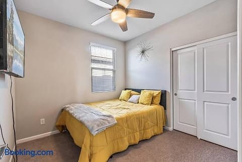 Entire Home 3 Beds & 2 Bath in Surprise Arizona