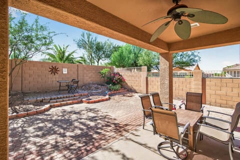 Entire Home 4 beds 2baths Phoenix, AZ