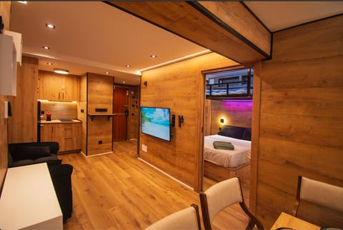 SnowGranada Love Jacuzzi Monica House