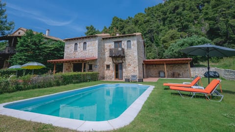Stone Made Private Pool Villa I, Kriopigi