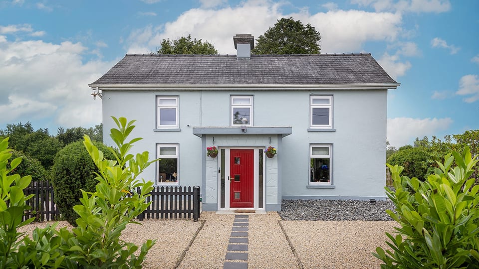 Bealtaine (Síor Collection) - Carrick-On-Shannon