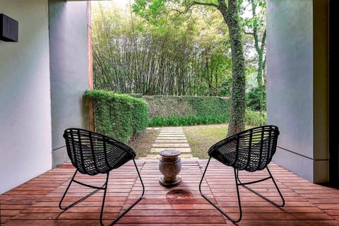 Luxury Garden Suite at 5-Star Scenic Resort
