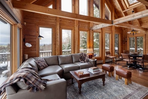 Rustic, cozy log cabin in Jay, VT ~2 mi Jay Peak image 2