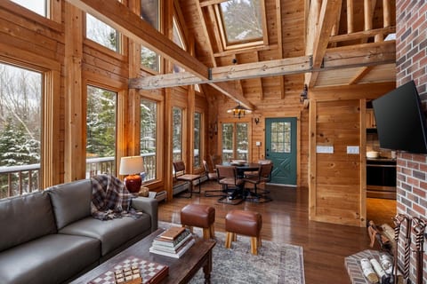 Rustic, cozy log cabin in Jay, VT ~2 mi Jay Peak image 5