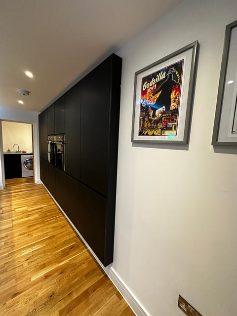 Contemporary 4 bedroom home in the heart Brighton.