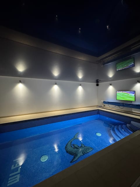 Devon Retreat,Indoor Pool,Hot-Tub,Sauna,Cinema,Gym