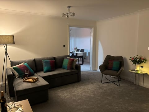 Ashford Work Stay • Parking & M20 Nearby