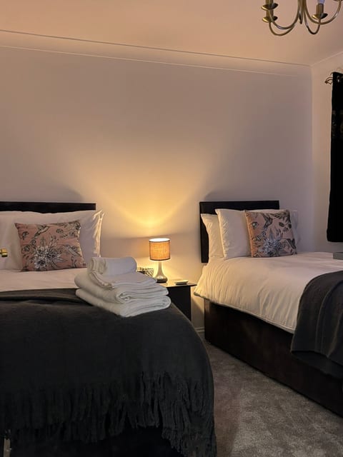 Ashford Work Stay • Parking & M20 Nearby