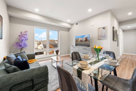 Union Market Edge – 2BR DC Stay Downtown