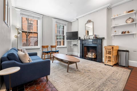Charming Beacon Hill 1bd in Brownstone