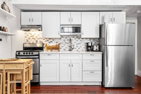 Charming Beacon Hill 1bd in Brownstone
