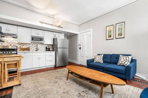 Charming Beacon Hill 1bd in Brownstone