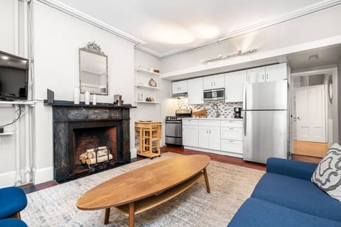 Charming Beacon Hill 1bd in Brownstone