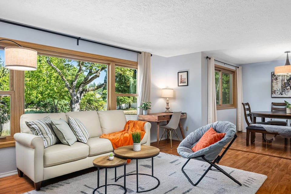 3/2 in Milwaukie - Quiet location, Free Parking! - Milwaukie