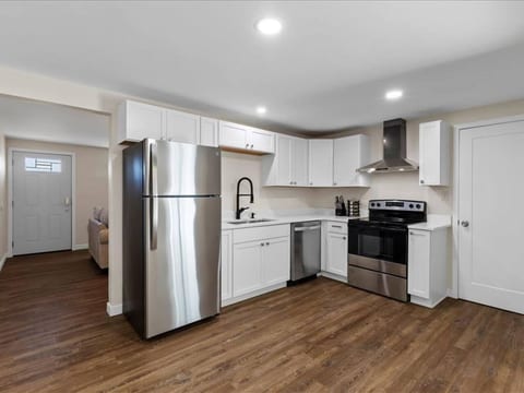 East Green Bay Family Home • Near Bay Beach