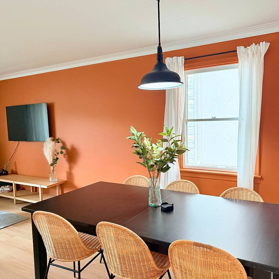 Mississauga 5BR Home – Steps to Lake & Trails