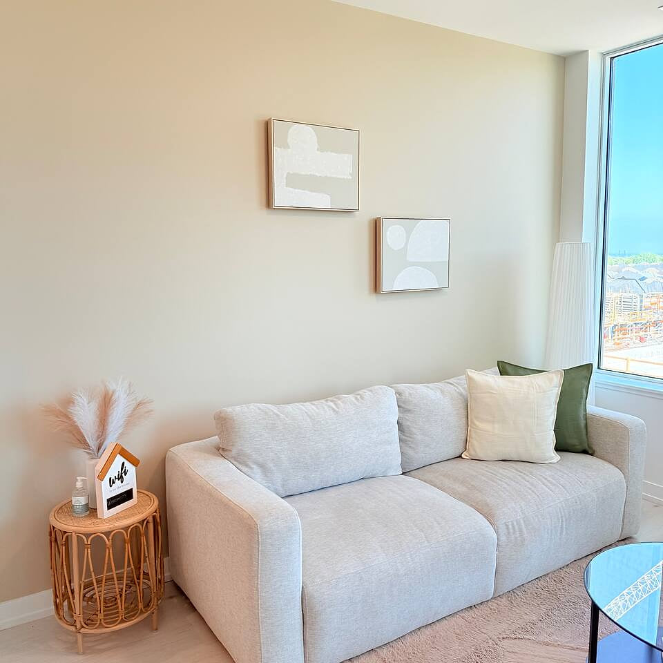 Cozy Oakville Oasis | Modern & Peaceful Stay