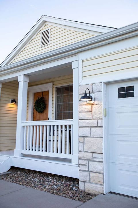 The Great Plains House
