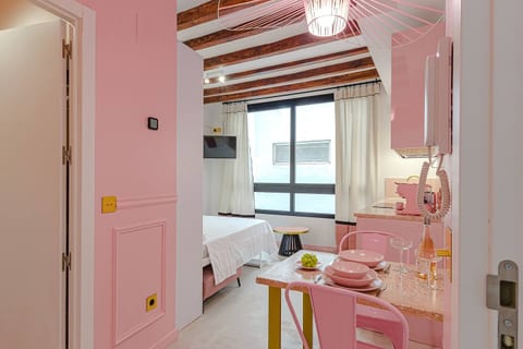 Studio Glamour Rose centre historique Alicante