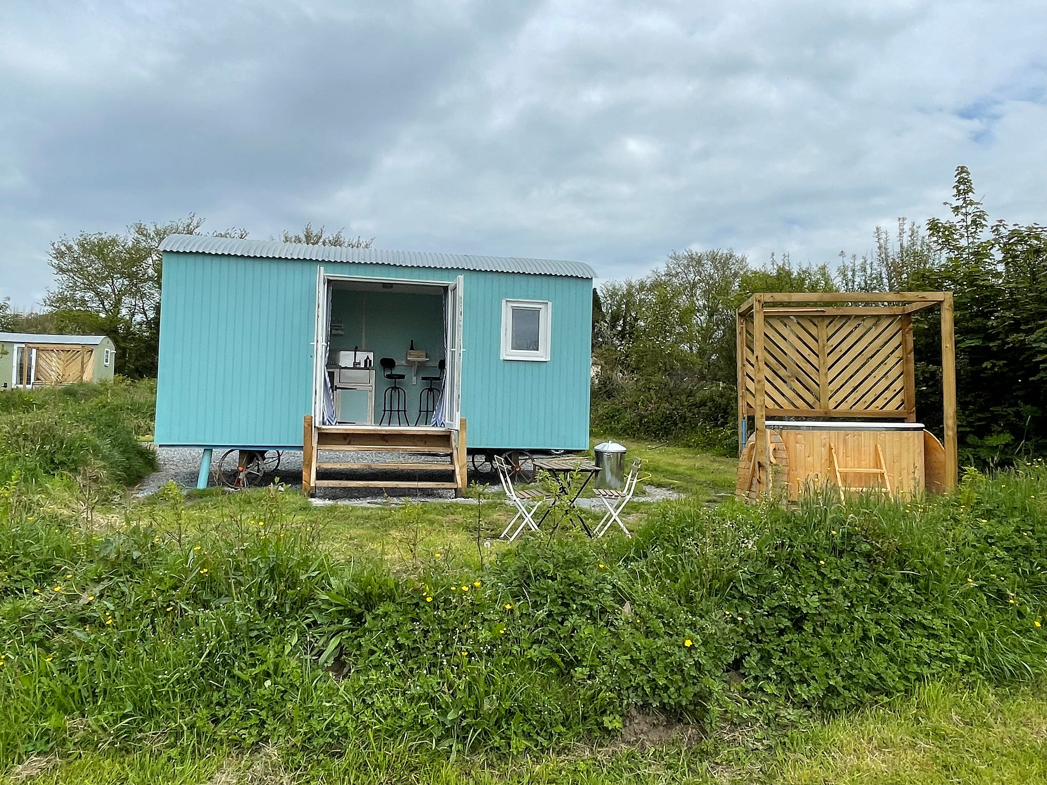 Blue Bell (With Hot-Tub)