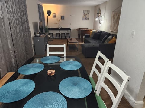 Family-Friendly 2BR Condo Near Universal