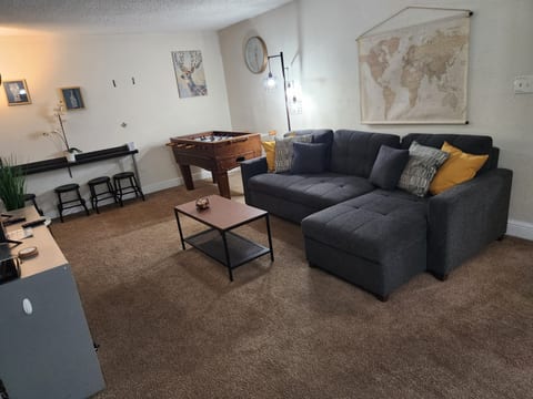 Family-Friendly 2BR Condo Near Universal