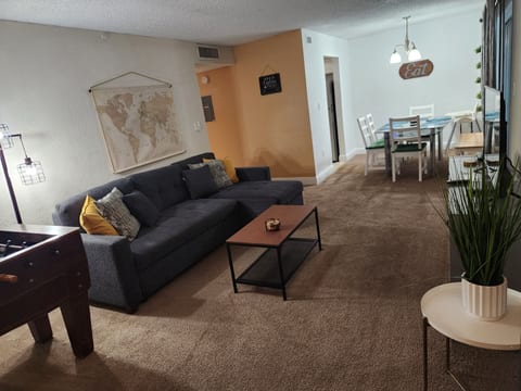 Family-Friendly 2BR Condo Near Universal