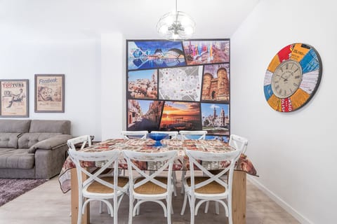 Bright and Modern Apartment near the Beach
