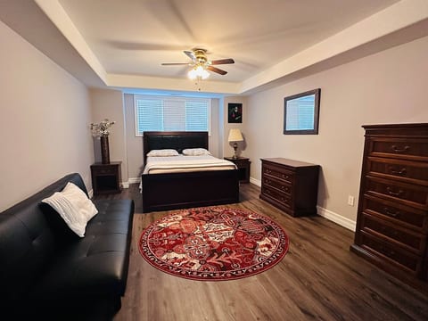 Mordern 2Br Basement Suite • Kitchen • Near Point Peele