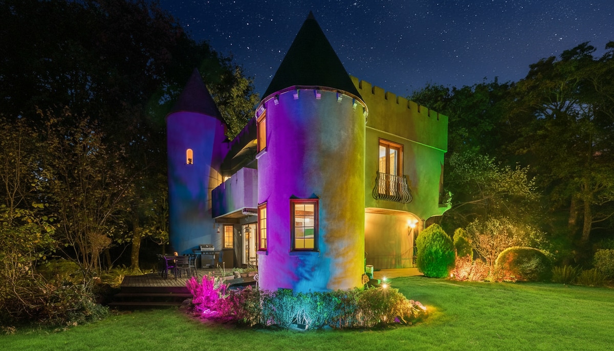 Magical Retreat at the Enchanted Vashon Castle image 1