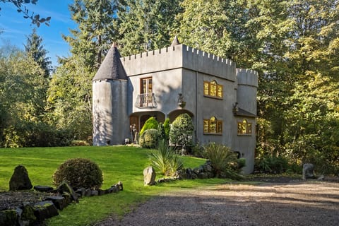 Magical Retreat at the Enchanted Vashon Castle image 2