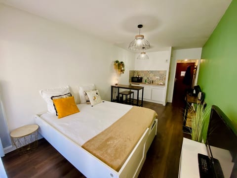 Axel 2 Studio Sète quartier gare avec balcon