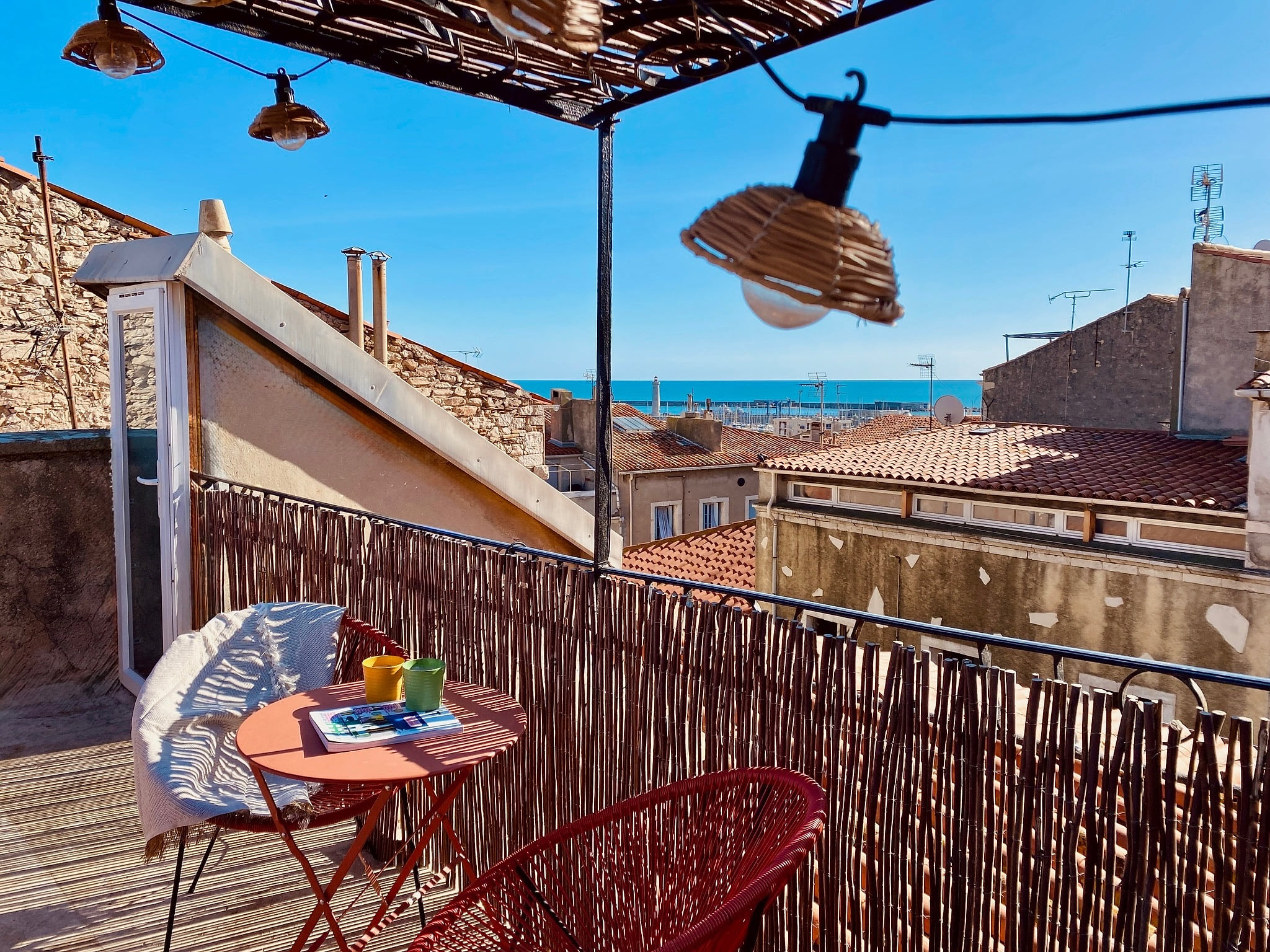 Rooftop Superbe T3 quartier haut climatisé avec Rooftop !