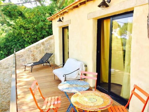 Jolie Maison dans un écrin de verdure