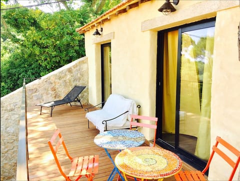 Jolie Maison dans un écrin de verdure