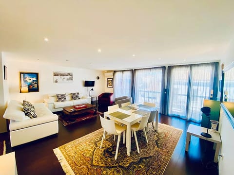 Le Jardin Superbe T2, Clim, Parking & Terrasse