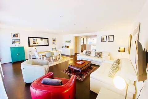Le Jardin Superbe T2, Clim, Parking & Terrasse
