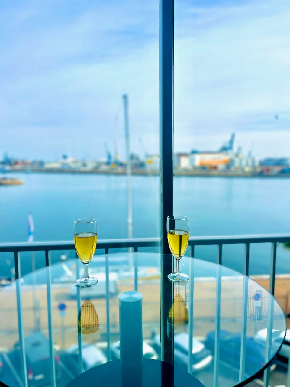 Der Löwe: Großes T4 mit Blick auf den Hafen, Klimaanlage und Parkplatz - Sète