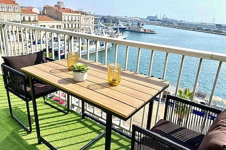 Le GolfeT2 vue mer et canal centre Sète+parking.
