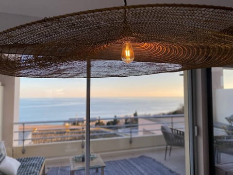 Azur 2 T1 avec vue imprenable sur la mer+parking