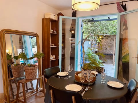 Maison Bleue Quartier Haut,Clim,Parking,Jardin