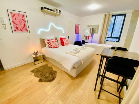 Pandora Suite romantique au coeur de Sète
